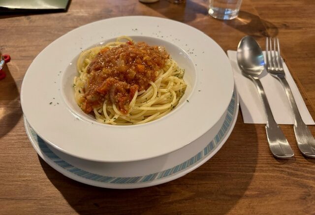 小布施ディナーの自家製ボロネーゼパスタ
